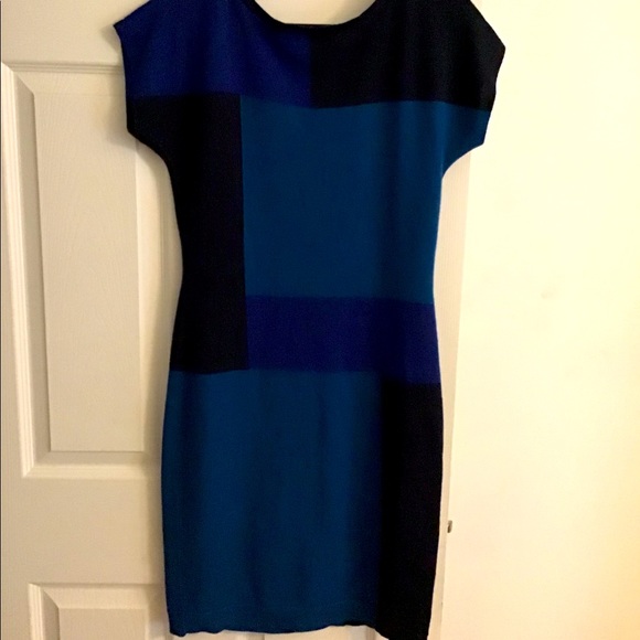The Limited Color block sweater dress. Size small. Like new. - Picture 2 of 2